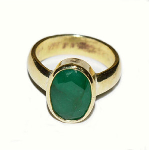 Green stone ring hot sale for little finger