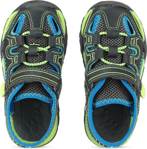 Walmart childrens store sandals