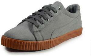 Generic sneakers online