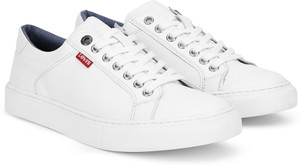 levi's canvas shoe with red tab