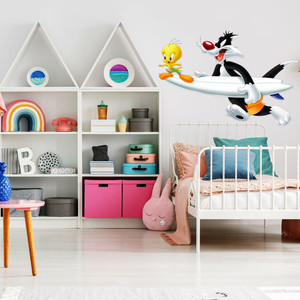 Baby looney tunes top nursery decor