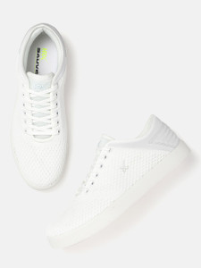 Hrx casual shoes sales white