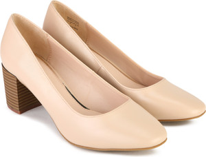 Bata clearance pump heels