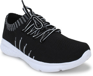sports shoes below 800 rupees