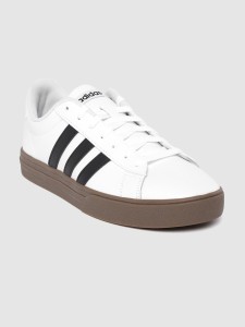 Adidas daily outlet 2.0 white