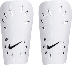 Nike shin guards flipkart hot sale