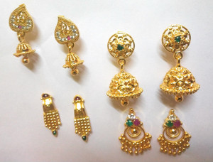 Gold earrings in discount 4 grams images