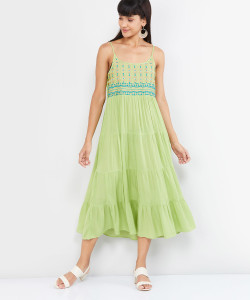 Max store green dress
