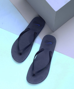 Solarsoft thong 2025 nike