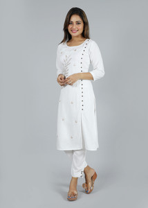 Plain white best sale kurti flipkart