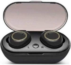 Tech shop geeks earbuds