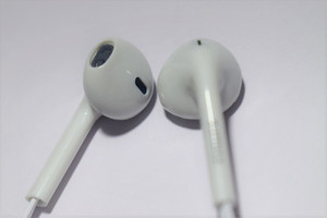 Philips store earphones she1525bk