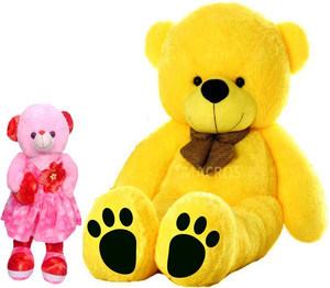 Yellow colour teddy bear shop