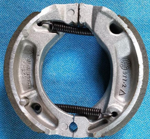 FRT CD DLX CD DELUXE BRAKE SHOE Rear Brake Shoe Price in India Buy FRT CD DLX CD DELUXE BRAKE SHOE Rear Brake Shoe online at Flipkart
