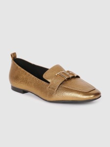TOMMY Women Gold-Toned Leather Loafers Loafers For Women - Buy TOMMY HILFIGER Women Gold-Toned Leather Loafers Loafers For Women Online at Best Price - Shop for Footwears in India