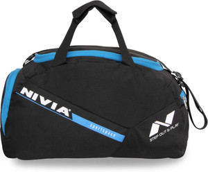 Nivia gym bag hotsell with shoe compartment