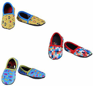 Childrens slipper socks with grips sales