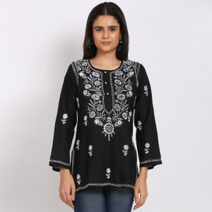 Chikan kurti cheap flipkart