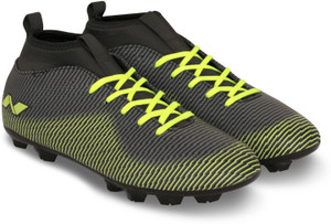 football boots below 300