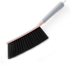 Soft Cleaning Brush Counter Duster Hair Drafting Brush for Bed - China  Cleaning Brush and Hair Drafting Brush price