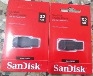 shree krishna hardware SanDisk Combo of 32GB Pen Drive{Mutlicolor} 32 GB Pen Drive(Black, Red)