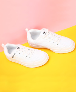Wildcraft white outlet shoes