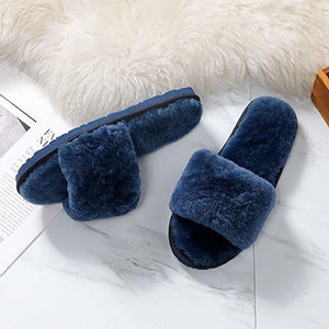 Blue fluffy slides deals