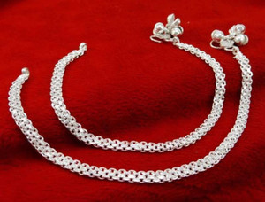 Silver hotsell pauju price