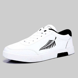 White shoes for men myntra discount
