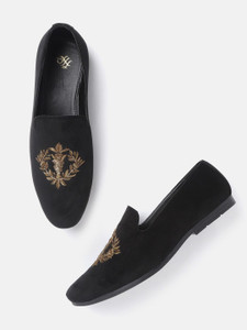 Velvet house hotsell slippers mens
