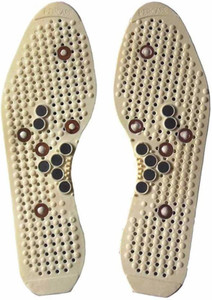 Acupressure magnetic clearance shoe insoles
