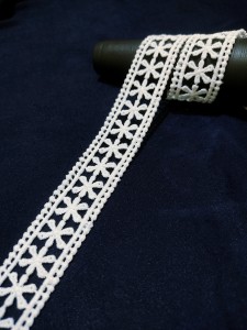 Off White - Crochet Border Lace – Craft Store of India