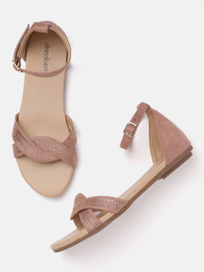 Dressberry sandals store