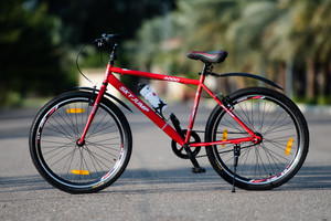 Red colour cycle photos 2025