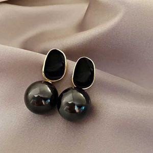 Black earrings for western dresses deals