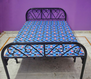 Sahni Double Size Iron Metal Steel Folding Bed with 1 inch multi colour Fixed Mattress Metal Double Bed Price in India Buy Sahni Double Size Iron Metal Steel Folding Bed with 1 inch multi colour Fixed...