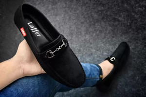 Velvet Shoes - Buy Velvet Shoes online 