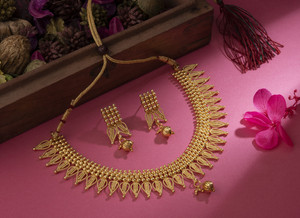 Gold Plated Necklaces - Buy Gold Plated Necklaces online at Best Gold Plated Necklaces - Buy Gold Plated Necklaces online at Best