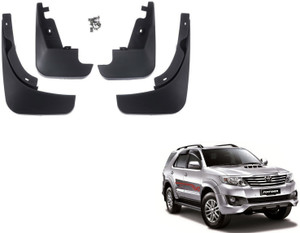 Toyota fortuner store mud flaps