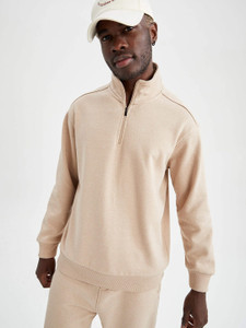 De facto sweatshirt top