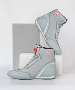 High ankle deals shoes flipkart