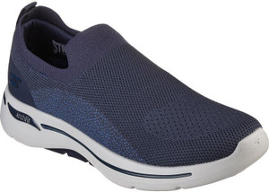 Skechers go walk hot sale 4 expert vs incredible