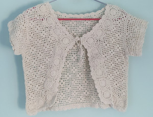 Crosia shrug top