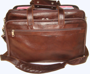 PE 17 17 x 11 Expandable Laptop Tote Bag