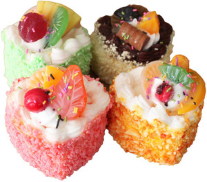 GeekGoodies Pastry Cake Sweet Decorative Food Fridge Magnet