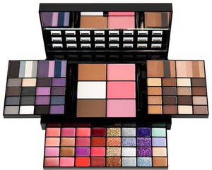 Nyx Makeup Set Smokey Look Collection S114pack Of 1