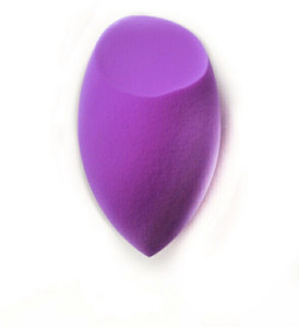 Beauty Blender FOUNDATION AND MAKE UP FLAWLESS SPONGE PURPLE COLOUR