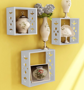 Decorhand Wooden Wall Shelf