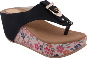 Fadrin Women Black Wedges
