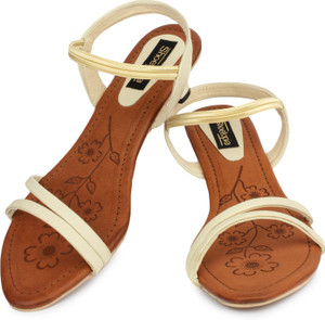 Shoetopia Women Cream Heels